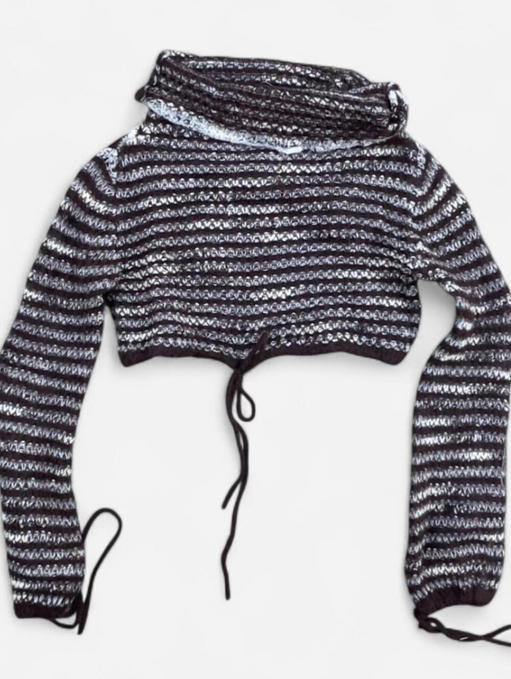 Sein Vintage Knit Cropped Slouch Neck Sweater